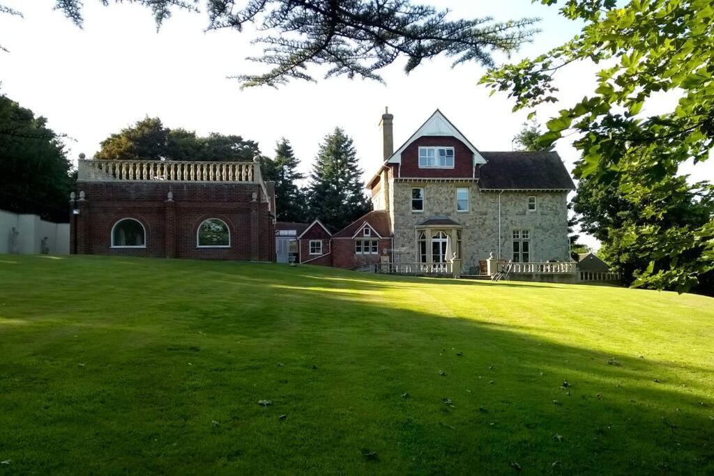 Country Manor House With Indoor Pool And Hot Tub Villa Rochester  Exterior foto